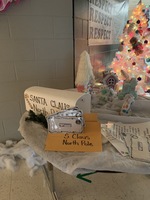 Deck the Halls at the Primary School